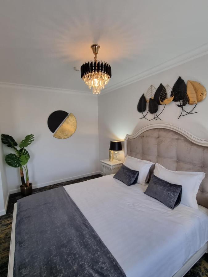 Tesa Boutique Hotel トゥルグ・ネアムツ エクステリア 写真