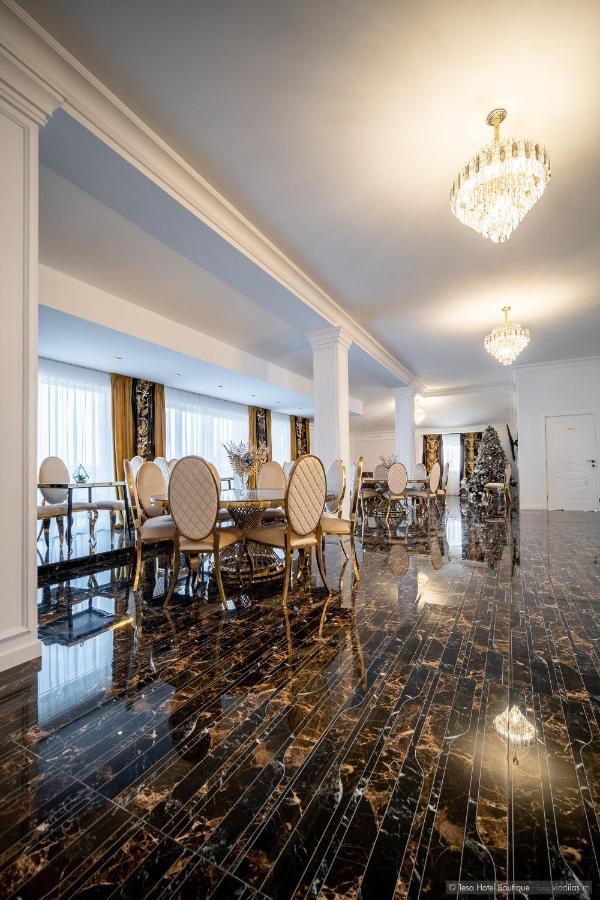 Tesa Boutique Hotel トゥルグ・ネアムツ エクステリア 写真